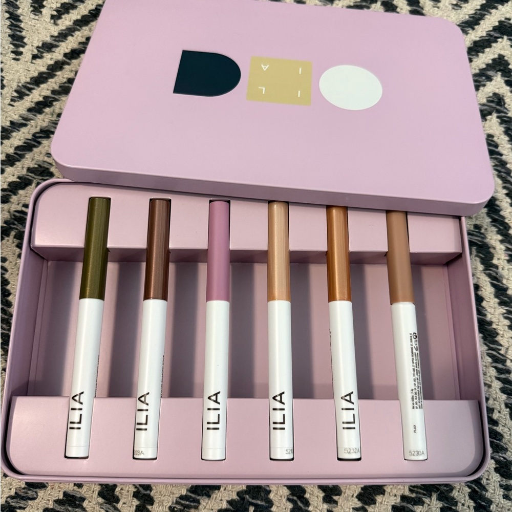 ILIA eyeshadow stick set